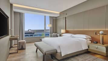 Minibar, coffres-forts dans les chambres, rideaux occultants