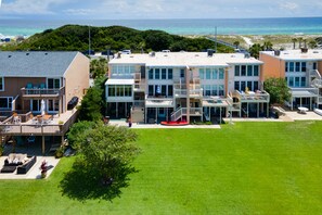 Exterior - Beautifully renovated 3BR townhome with boat slip just steps from the beach! (Pensacola Beach)