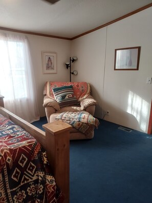 Interior - Quite Retreat (Grove)