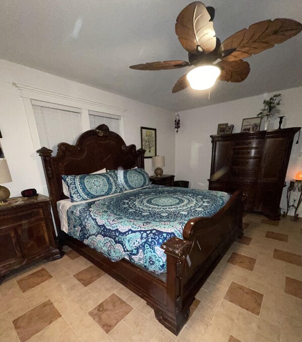 2 bedrooms, iron/ironing board, free WiFi, bed sheets