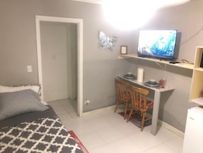 1 quarto, ferros/tábuas de passar roupa, Wi-Fi de cortesia