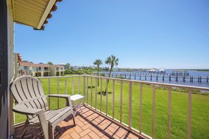 Condo (2 Bedrooms) | Servicio de la propiedad