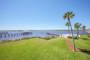 Condo (2 Bedrooms) | Servicio de la propiedad