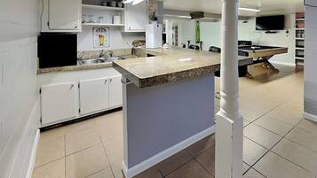 House (5 Bedrooms) | Property amenity