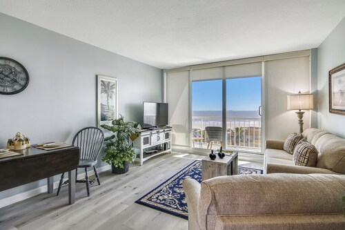 Pelican Pathway by Ryson Vacation Rentals