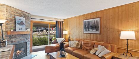 Smart TV, fireplace, DVD player