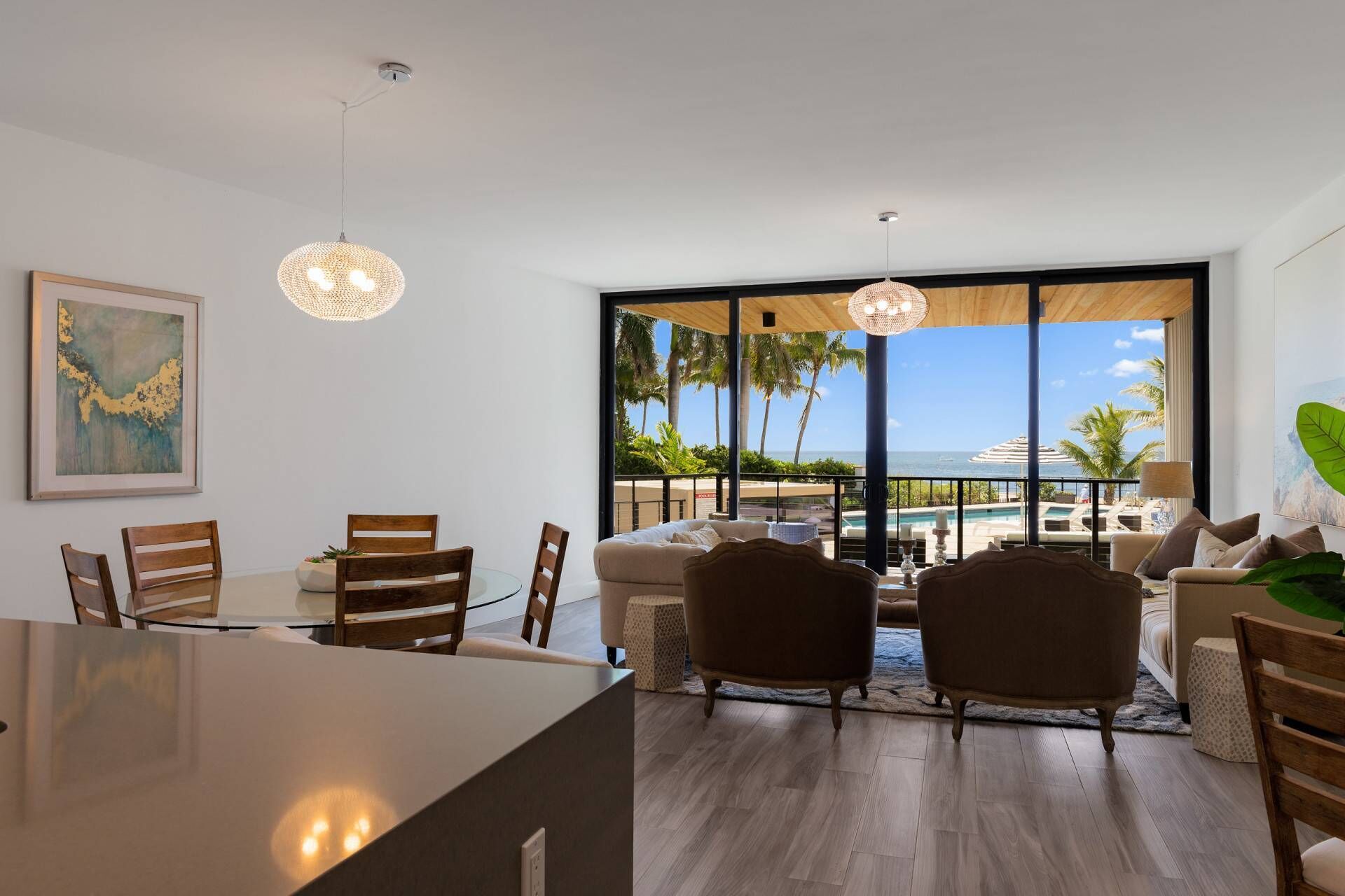 公寓式客房 (Luxurious Condo Ocean Views/Steps to ) | 外观