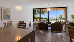 Huoneisto (Luxurious Condo Ocean Views/Steps to ) | Ulkopuoli