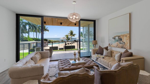 Huoneisto (Luxurious Condo Ocean Views/Steps to ) | Ulkopuoli