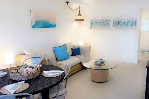 Georgetown II - Beautiful Condo Within Walking Distance to the Beach, Shops & Restaurants Summer Fun #3 15-day Minimum