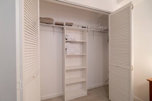 公寓客房 (WALK TO THE BEACH JUST DOWN THE STREE) | 外觀