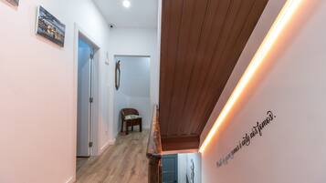 Handrails in hallways