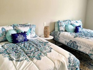 2 bedrooms, iron/ironing board, WiFi, bed sheets