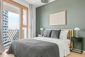 3 bedrooms, iron/ironing board, WiFi, bed sheets - Lovely Favoriten 3BR w/ Roof, Gym & Lounge, 1min to HBF, by Blueground (Vienna)