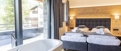 4 dormitorios, cuna de viaje, wifi gratis