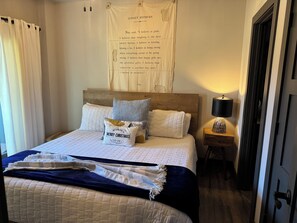 3 chambres, fer et planche à repasser, Wi-Fi gratuit, draps fournis