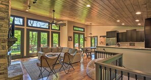 Smart TV, fireplace, video games