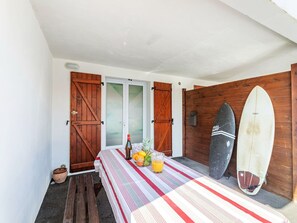 Outdoor dining - Lovely apartment for 4 guests with WIFI, TV and terrace (Anglet)