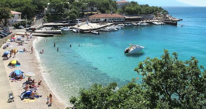 Maison de vacances privée avec piscine privée, WIFI, climatisation, bain à remous, TV, terrasse