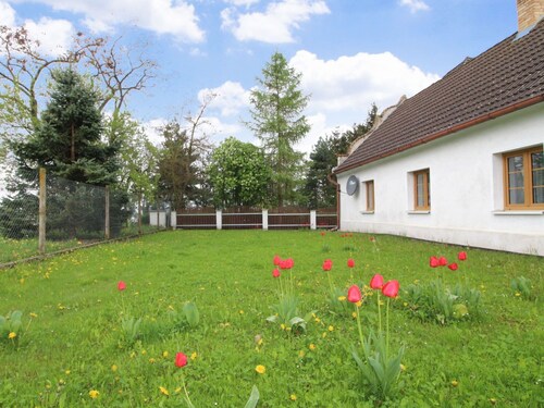 Stunning private villa for 8 people with private pool, TV and pets allowed