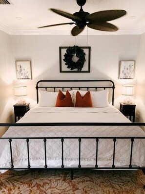 1 chambre, fer et planche à repasser, lit parapluie, Wi-Fi