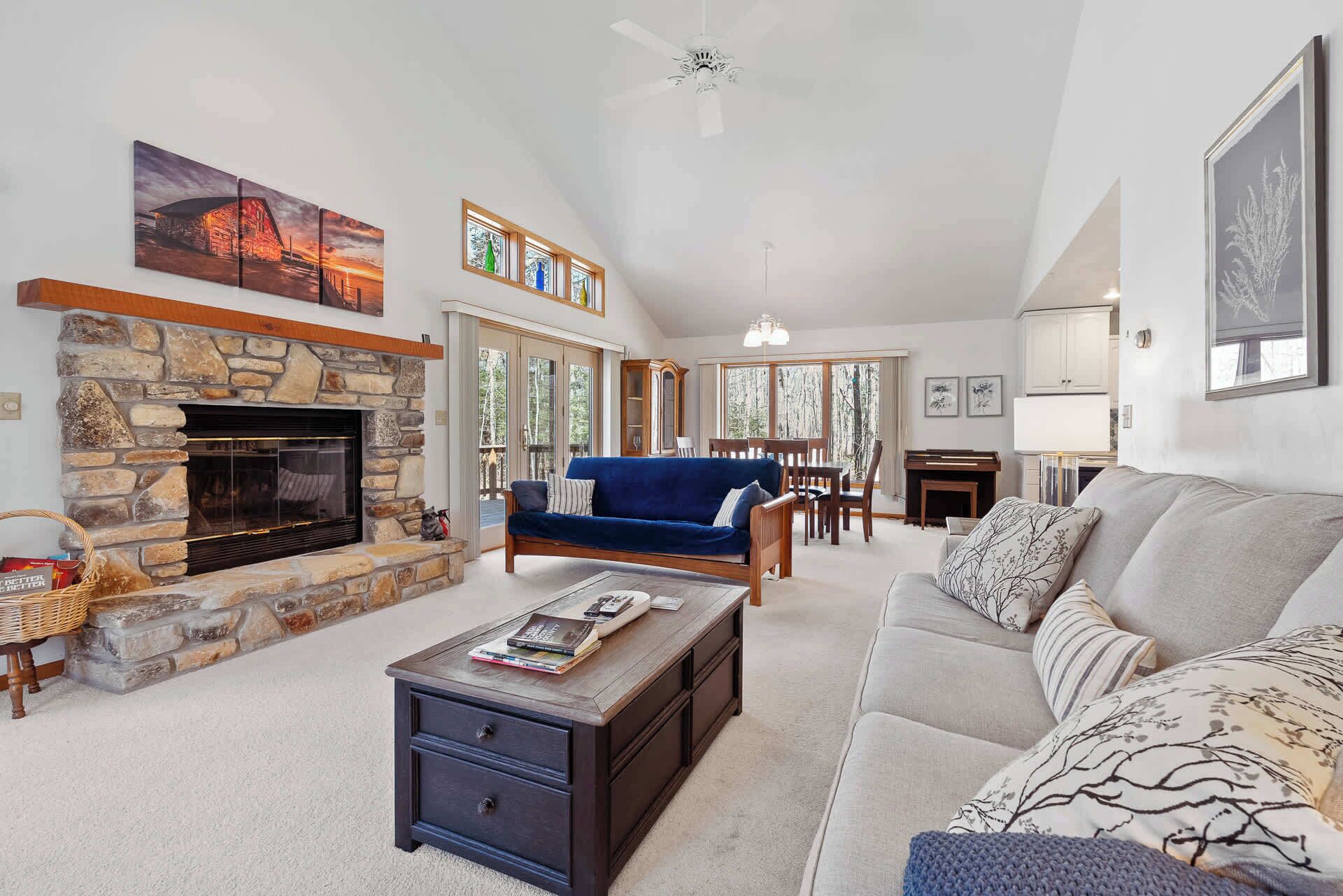 Smart TV, fireplace, offices