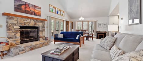Smart TV, fireplace, offices