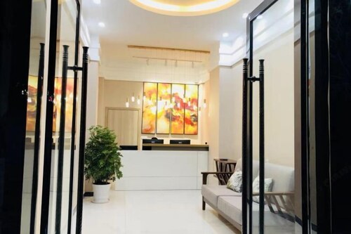 Yunqi Hotel