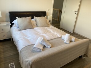 4 camere, ferro/asse da stiro, Wi-Fi, lenzuola