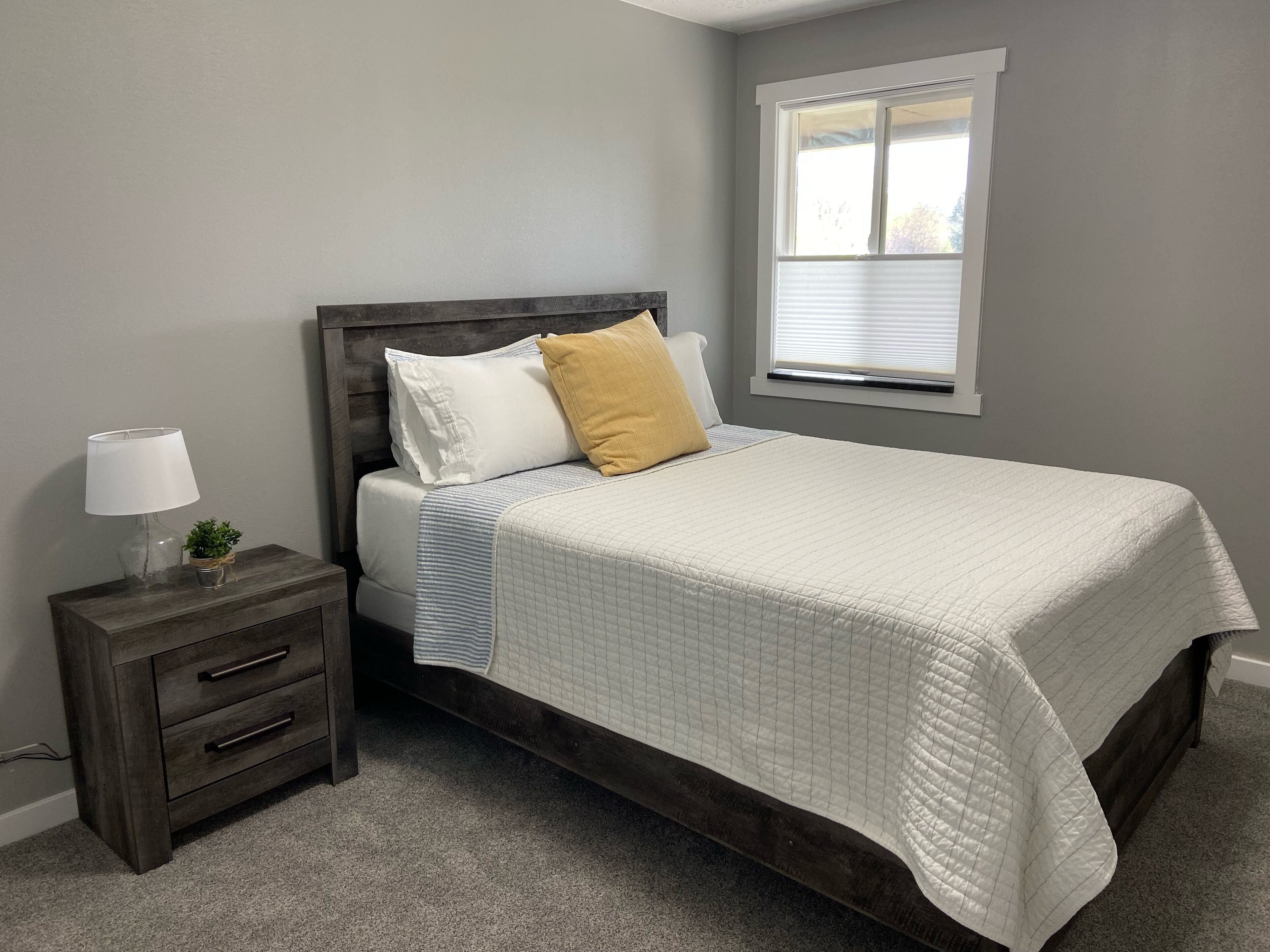 2 soverom, strykejern/-brett, wi-fi (inkludert) og sengetøy