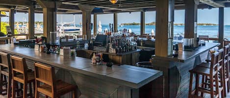 Bar (in der Unterkunft)