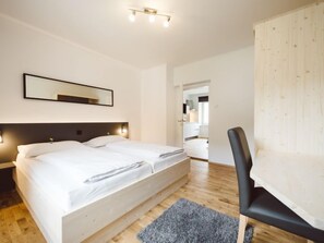 2 bedrooms, Internet