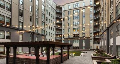 Spacious Suites in the Heart of Louisville