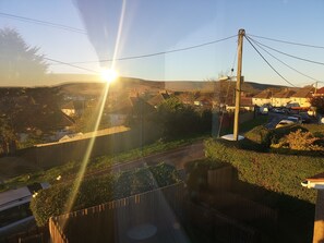 Property grounds - Charming 1-bed Maisonette With Mountain View (Pontypool)