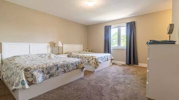 5 chambres, bureau, Wi-Fi gratuit, draps fournis
