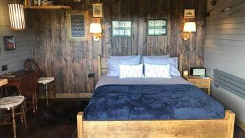 Cabin | 1 bedroom, bed sheets