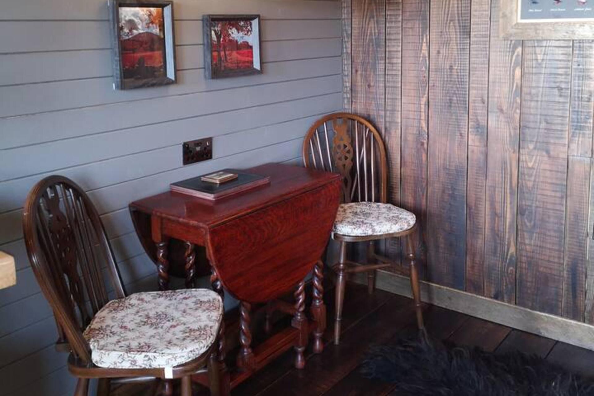 المنشأة من الداخل