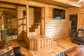 Smart-TV, peis og DVD-spiller