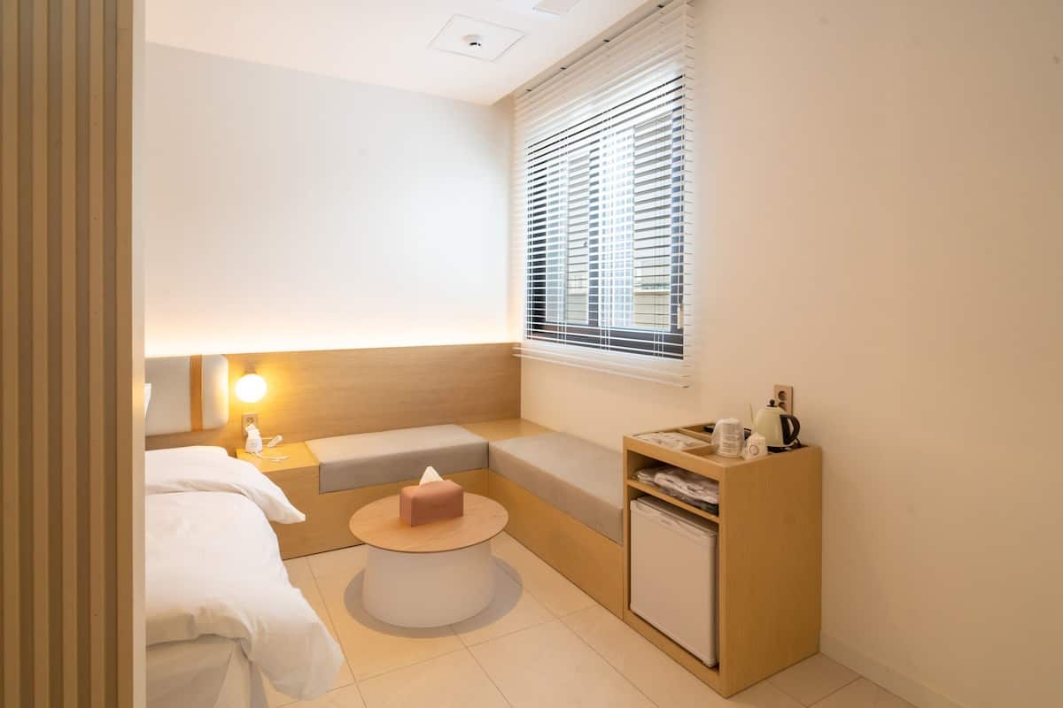 Junior suite, uitzicht op stad | 1 slaapkamer, gratis wifi, beddengoed