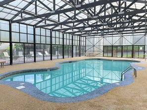 Innenpool, beheizter Pool