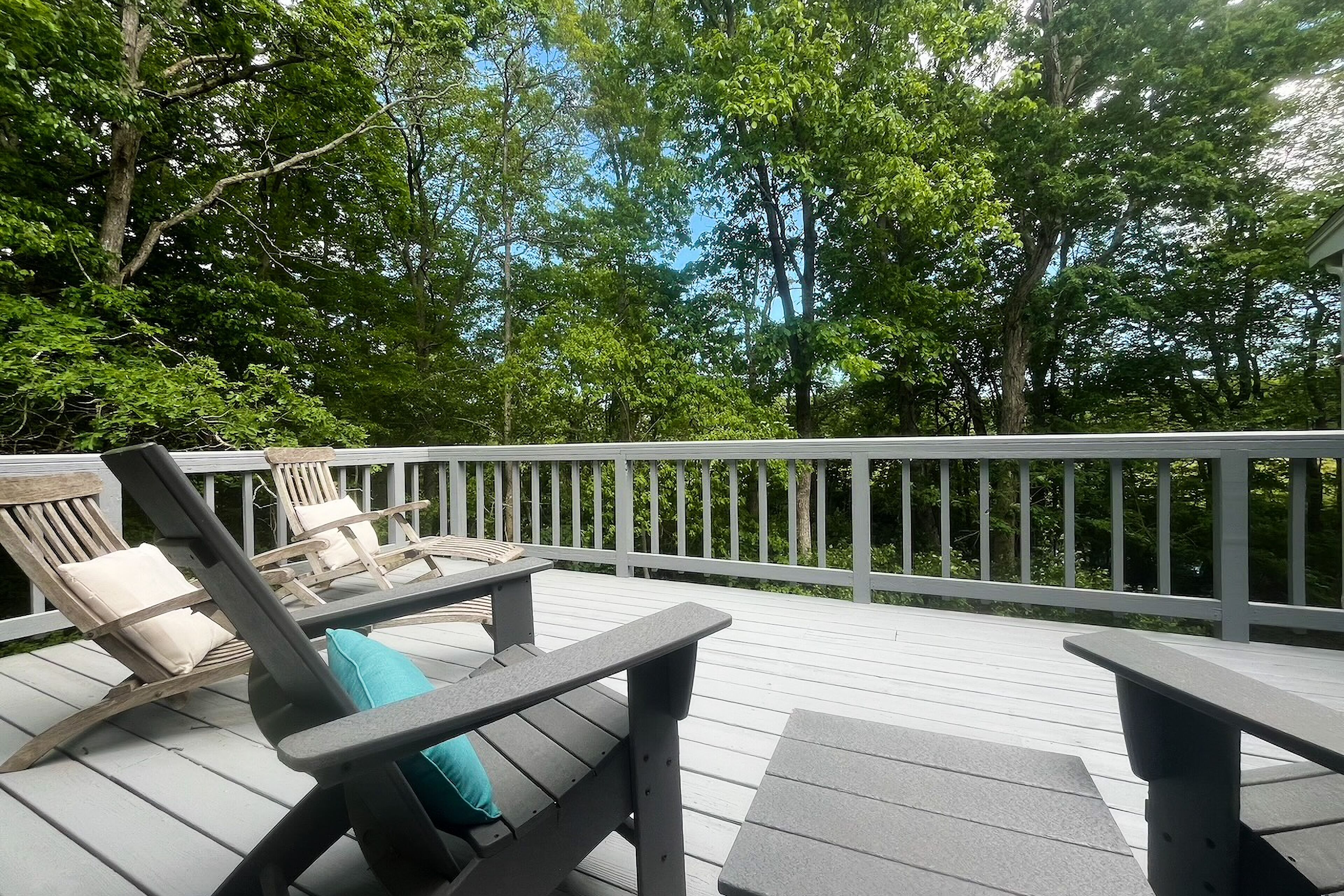 Escape on conservation land with furnished deck, pond views, sunroom, & AC