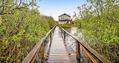 Oceanfront beach house near town with washer/dryer- dog-friendly