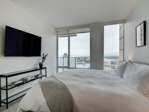 2 bedrooms, iron/ironing board, travel cot, free WiFi - Waterfalls Hotel Oasis Diamond at the Falls (Victoria)