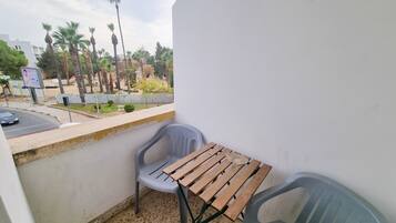 Basic Room | Terrace/patio