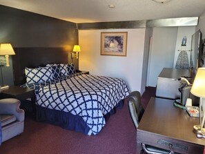 1 slaapkamer, een bureau, een strijkplank/strijkijzer, wifi