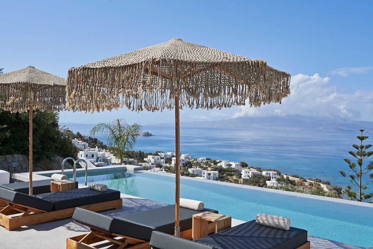 Deluxe Villa | 9 bedrooms, in-room safe, iron/ironing board, free WiFi
