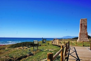 Beach nearby - STYLISH GOLF APT. FAB SEA VIEWS. POOL, MARBELLA (MARBELLA)