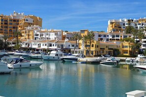 Marina - STYLISH GOLF APT. FAB SEA VIEWS. POOL, MARBELLA (MARBELLA)