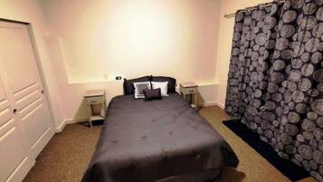 2 bedrooms, WiFi, bed sheets