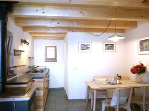 Fridge, highchair, cookware/dishes/utensils, dining tables - Rustico La Dimora by Interhome (Malvaglia)